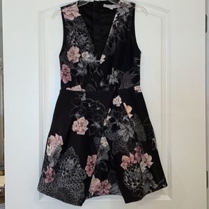 Keepsake Black Floral Mini Dress Size Large